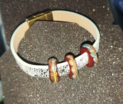 Bracelet with a magnetic clasp with a bead - Image 7