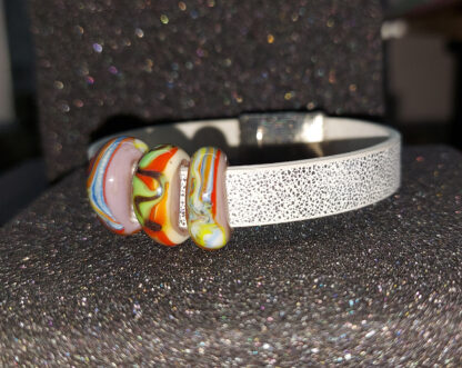Bracelet with a magnetic clasp with a bead - Image 10
